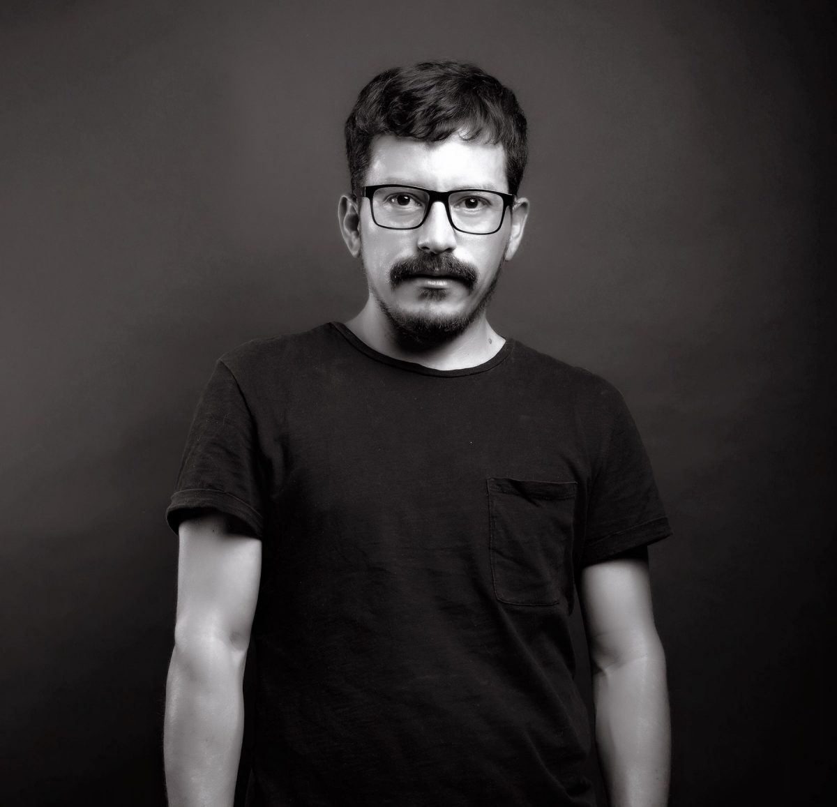 felicidad-en-la-que-vivo-entrevista-Carlos-Morales-1