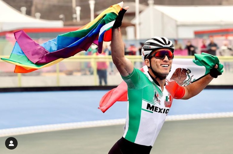 Jorge Luis Martinez bandera lgbt