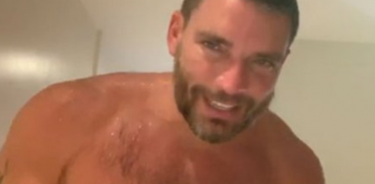 julián-gil-propuestas-sexo-gay