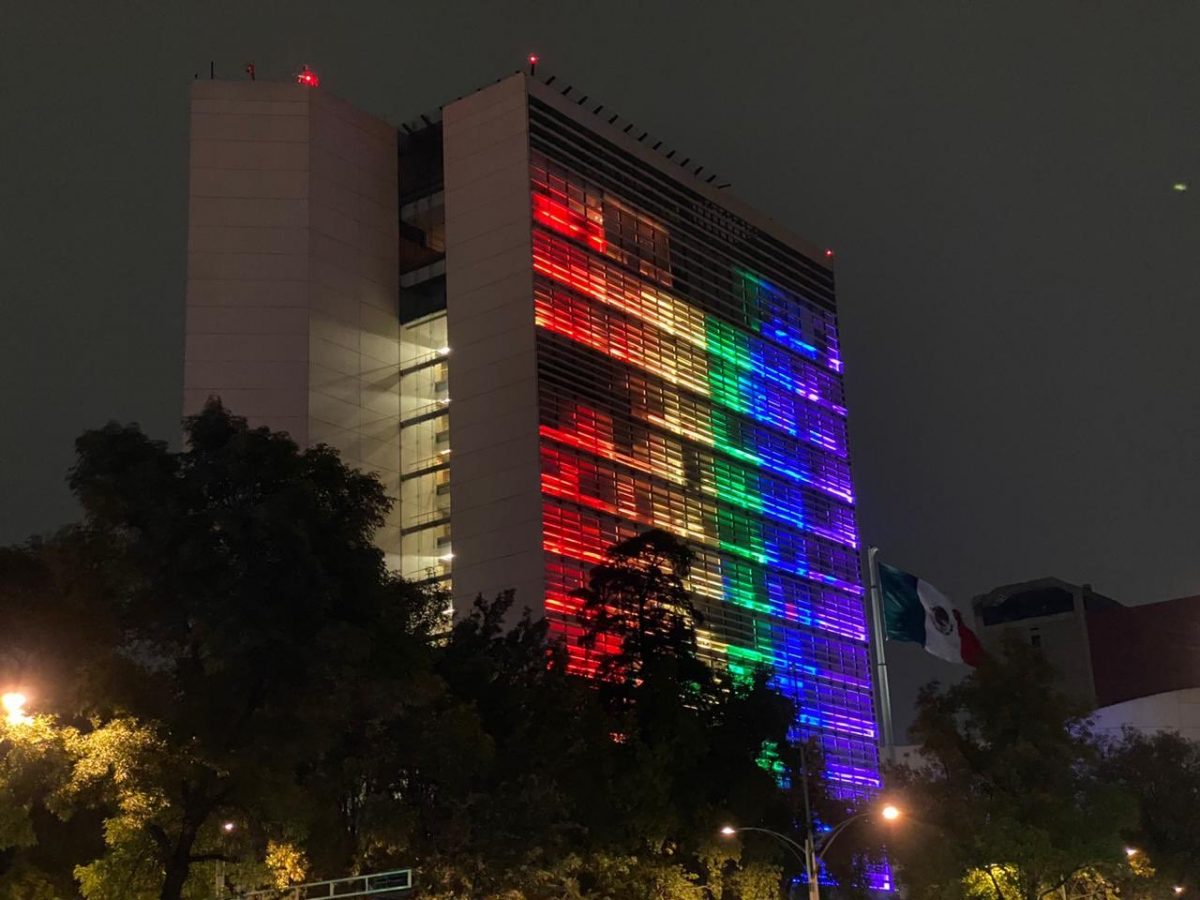 bandera lgbtq+ trans