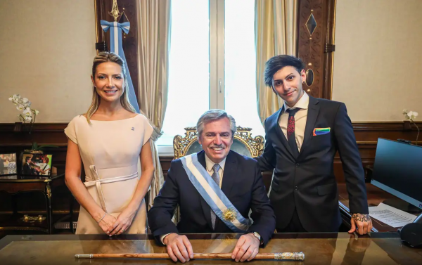 ugares-extraños-bandera