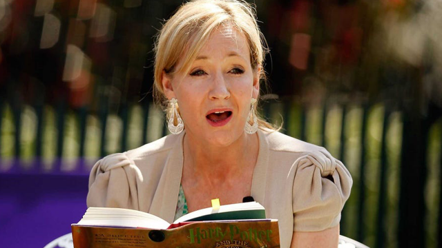 JK-Rowling-tuits-transfóbicos