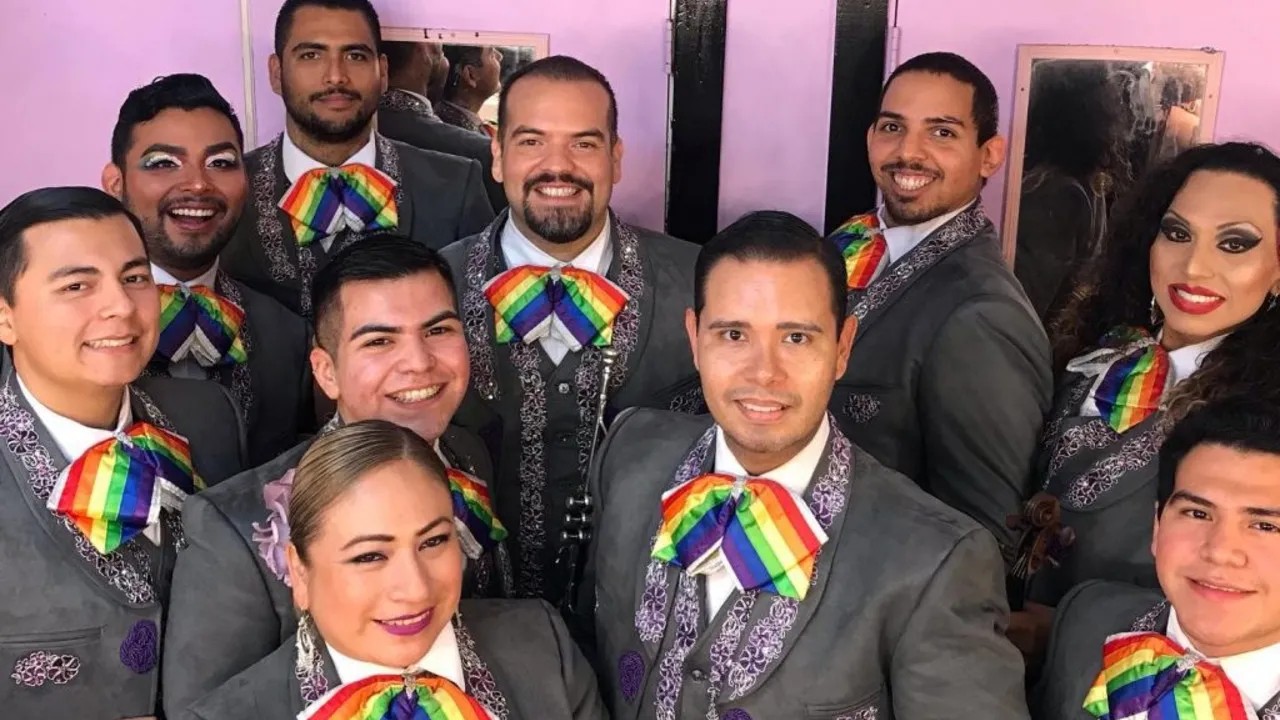 banda Mariachi Arcoíris LGBT+ portada Banda Mariachi Arcoíris LGBT+