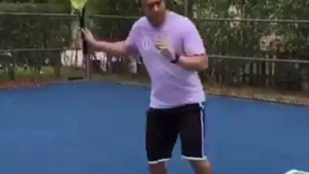 tenis-discrimina-lgbtq