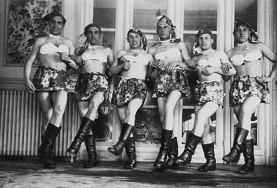 soldados-gays-en-drag