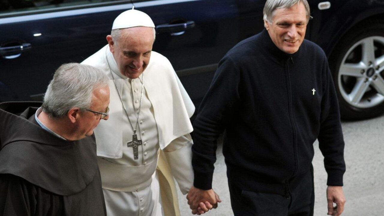 Luigi Ciotti gay Papa