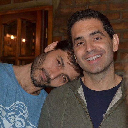 Andres-Gioeni-sacerdote-guapo