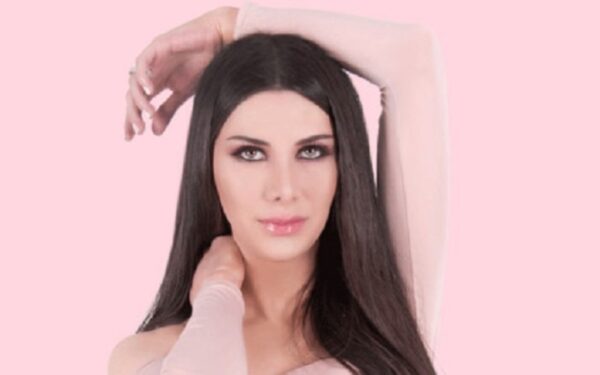 Leonie Dorado presentadora trans