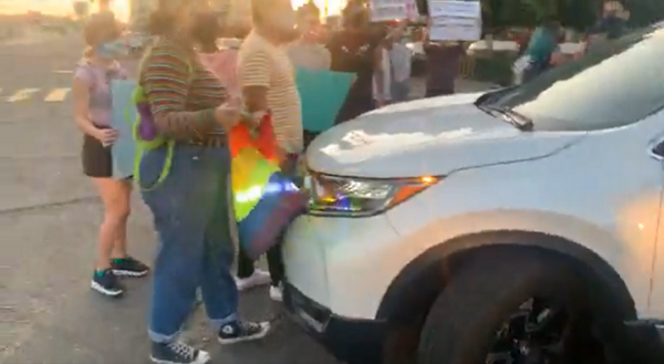 caravana contra matrimonio igualitario