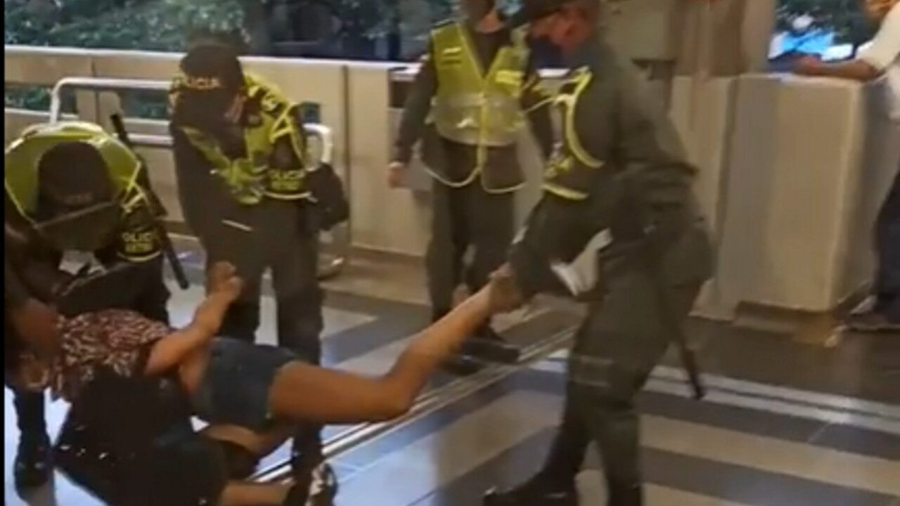 policías trans metro