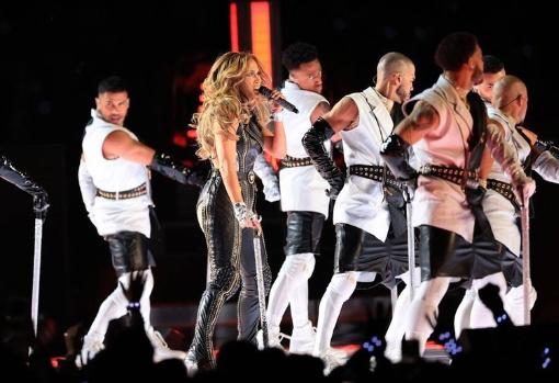 willie-gomez-bailarin-super-bowl