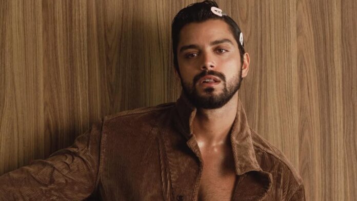 rodrigo simas actores latinos bisexuales más famosos