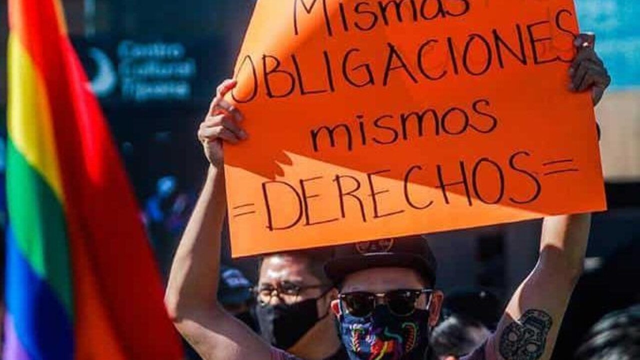 Buscan en Baja California conseguir matrimonio igualitario a través de un amparo