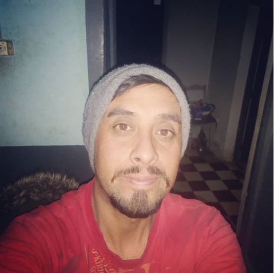 César, tío de un niño trans