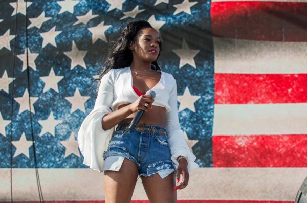 Azealia Banks es una falsa aliada LGBT