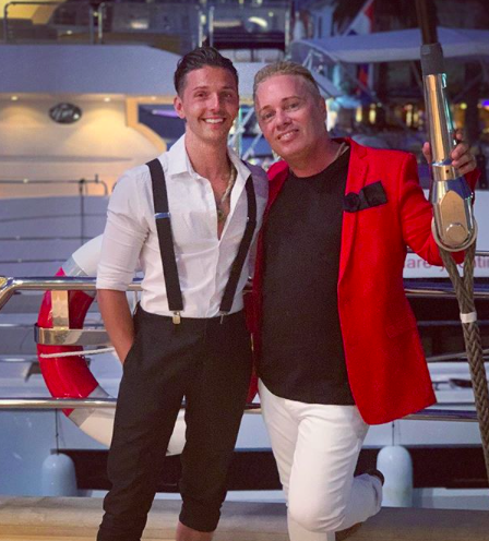 hombre gay propone matrimonio a ex de su hija