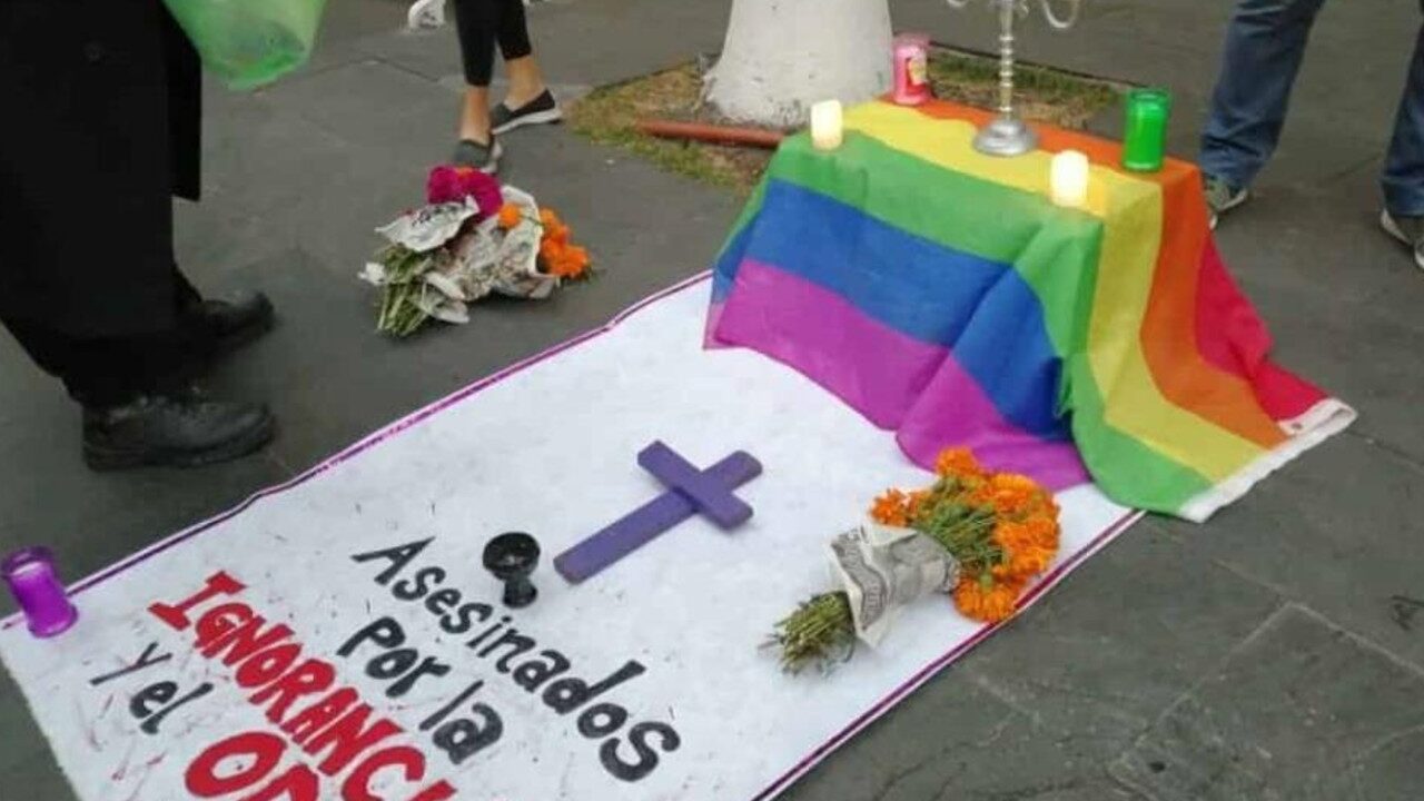 Protesta contra la impunidad en crímenes de odio hacia la comunidad LGBTQ+ en Veracruz