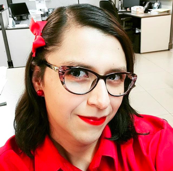 Nicté Chávez en su lugar de trabajo, donde fue víctima de discriminación laboral por ser una mujer trans.