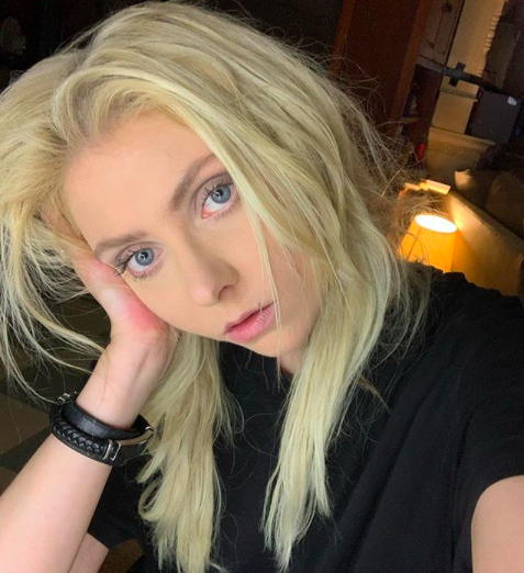 Taylor Momsen bisexual