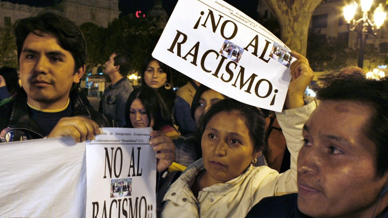 no al racismo