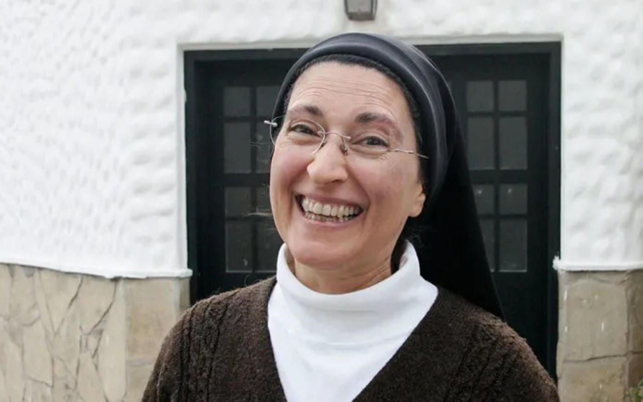 Entregan viviendas dignas para mujeres trans