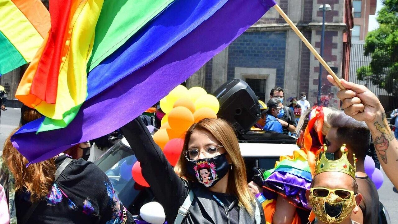 Informe de Copred sobre la población LGBT+ y la COVID-19