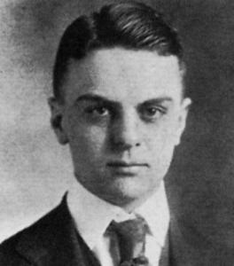 Corte Secreta Harvard Cyril Wilcox