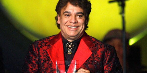 hijo Juan Gabriel bisexual