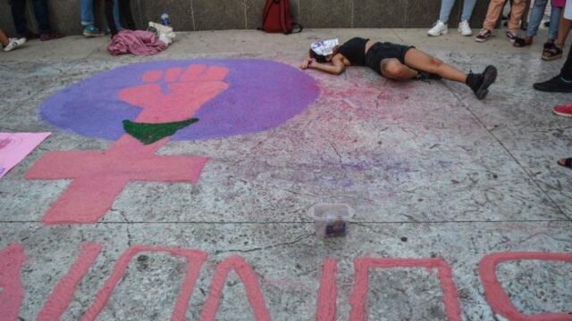 Manifestación por el ataque lesbofóbico a una chica de 23 años en Cancún