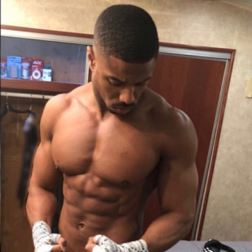 Michael B. Jordan, el actor que podría interpretar a Hércules, tiene un pasado gay.