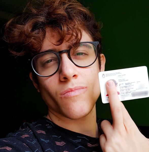 hombres trans Oliver Nash