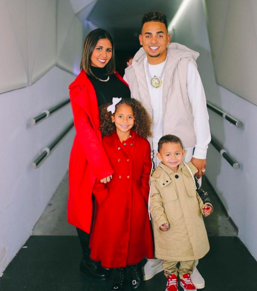 Ozuna junto a su familia