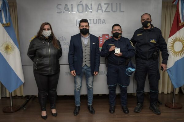 Thiago Mendoza Policía trans