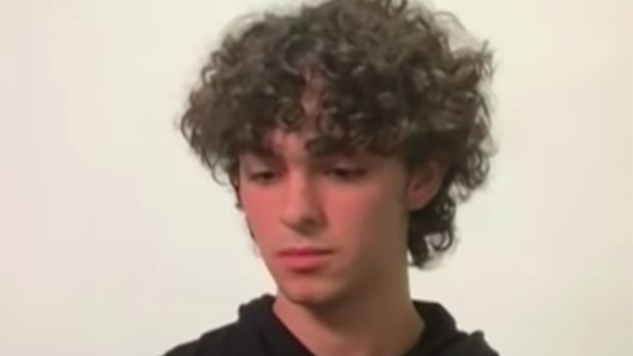 Joaquín Bondoni durante su entrevista para hablar del fraude de su canción.