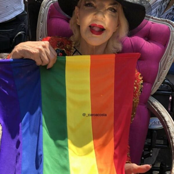 Wanda Seux muestra su apoyo a la comunidad LGBT+.