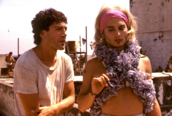 Antes que anochezca, una de las mejores biopics gay