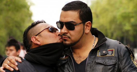 Las parejas son personas y no son objetos de nuestra propiedad. 