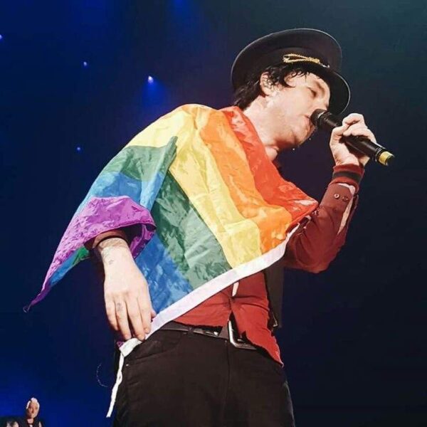 Billie Joe Armstrong bandera Orgullo