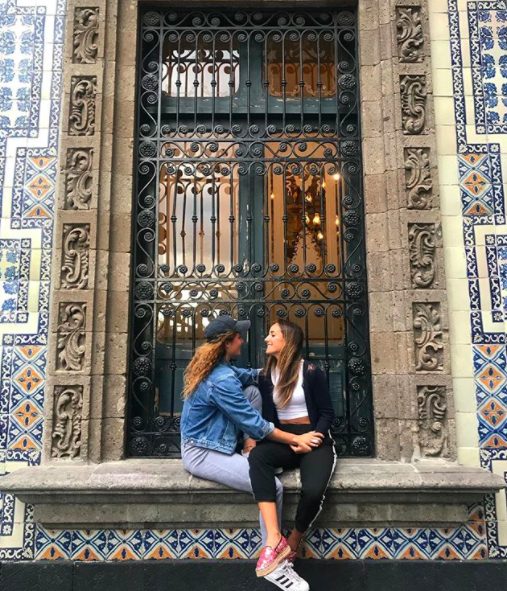 TV Azteca censuró a una pareja por homofobia.