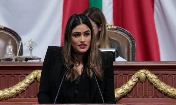 Diputada Alessandra Rojo de la Vega