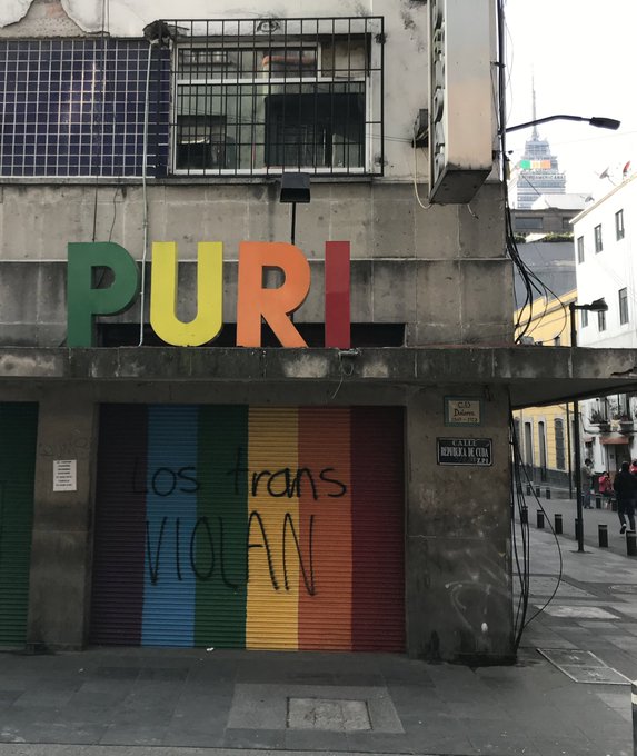 Purisima entrada mensaje transfobico arcoiris centro