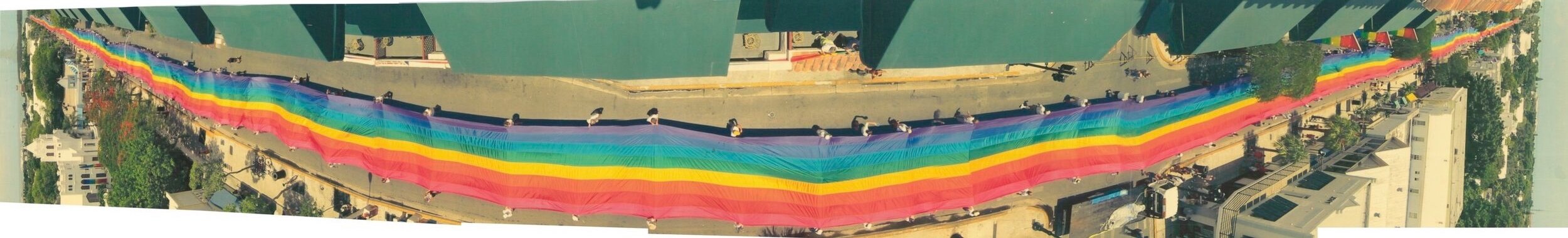 bandera arcoíris larga