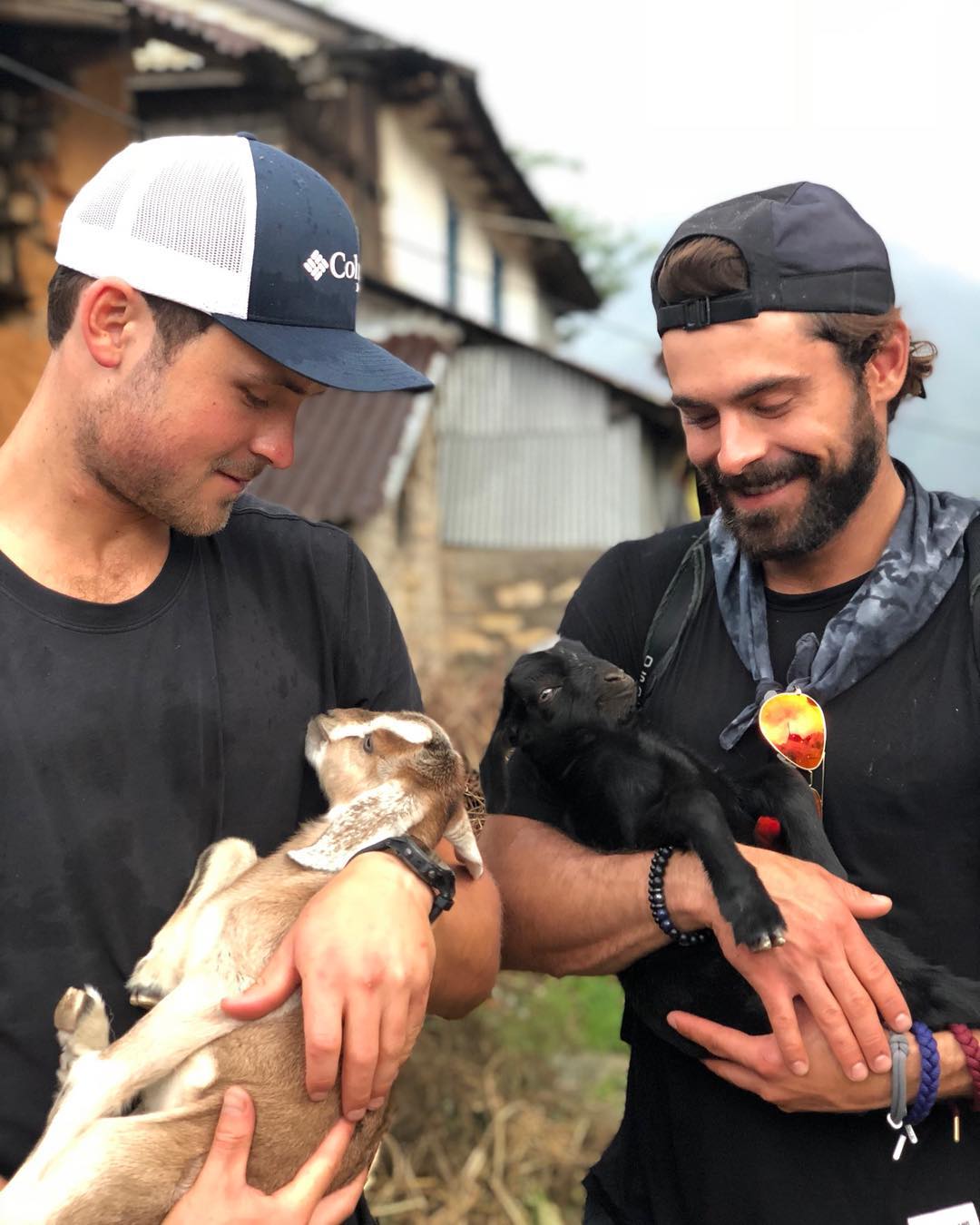 Dylan Efron hermano Zac Efron