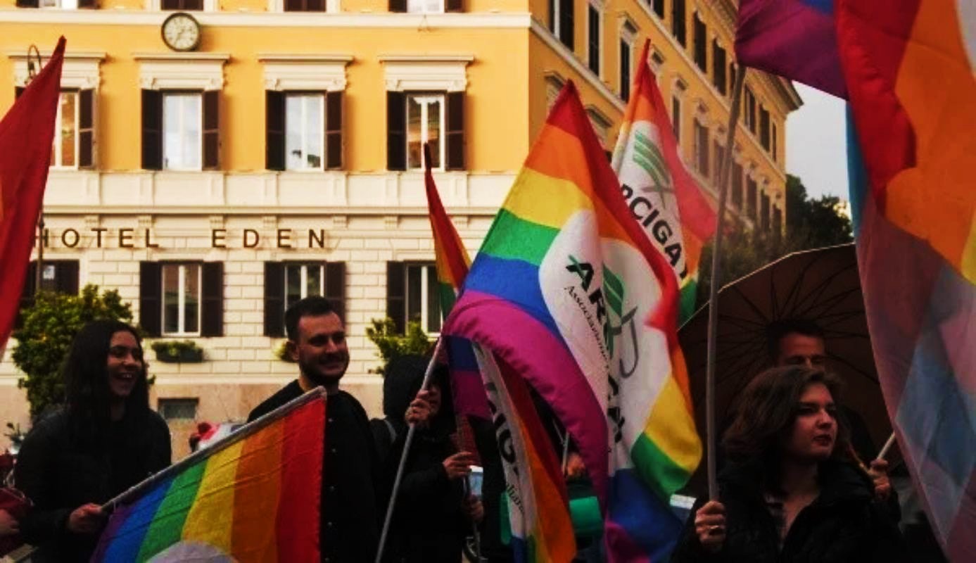 suicidio de la chica bisexual Nerea Arceo por bullying