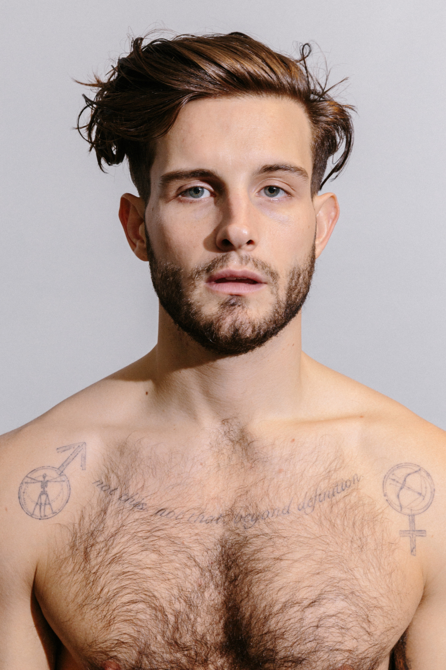 Nico Tortorella pasivo