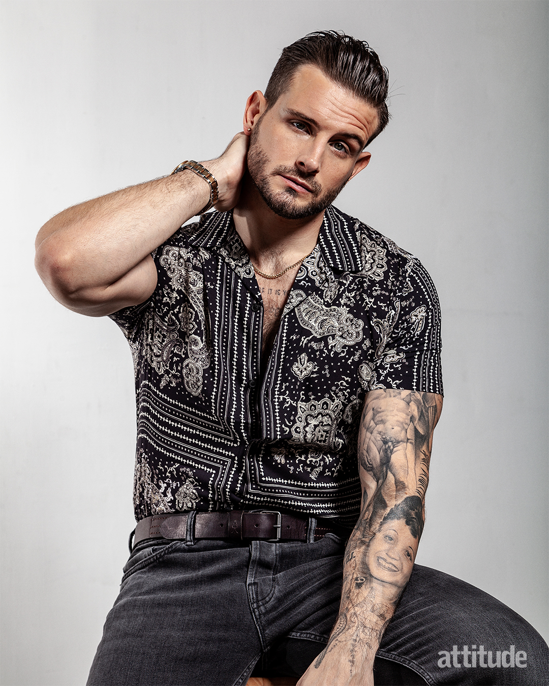 Nico Tortorella pasivo