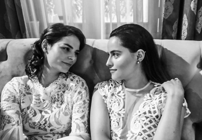 Alicia Jaziz Alejandra Robles Gil romance