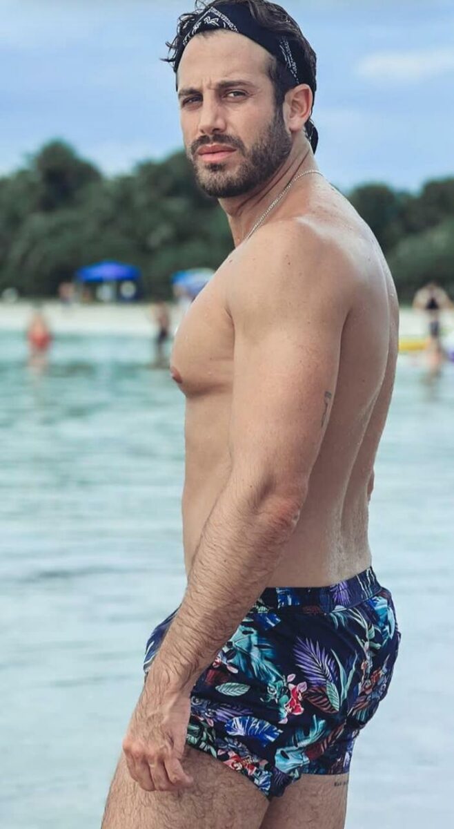 Lambda García fotos en playa Miami