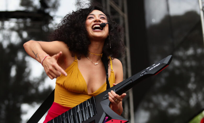 Flor Amargo cantante