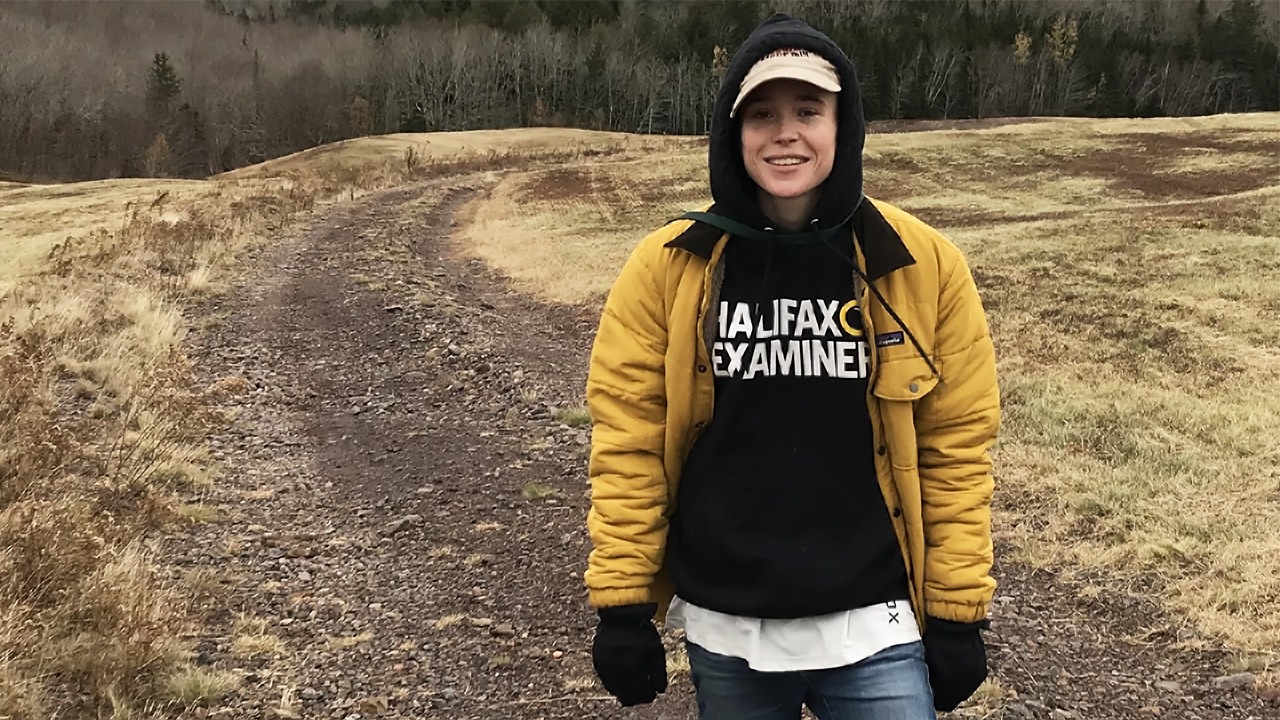 carta Elliot page hombre chico trans celebridad